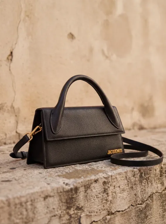 Bag on Model thumbnail detail